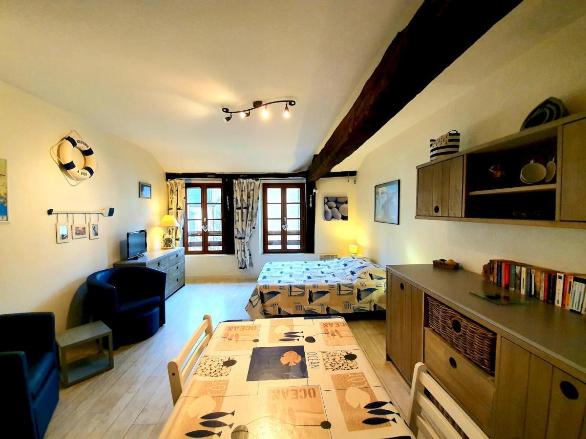 Studio Convivial En Plein Coeur Du Centre Historique De Vannes Apartment Bagian luar foto